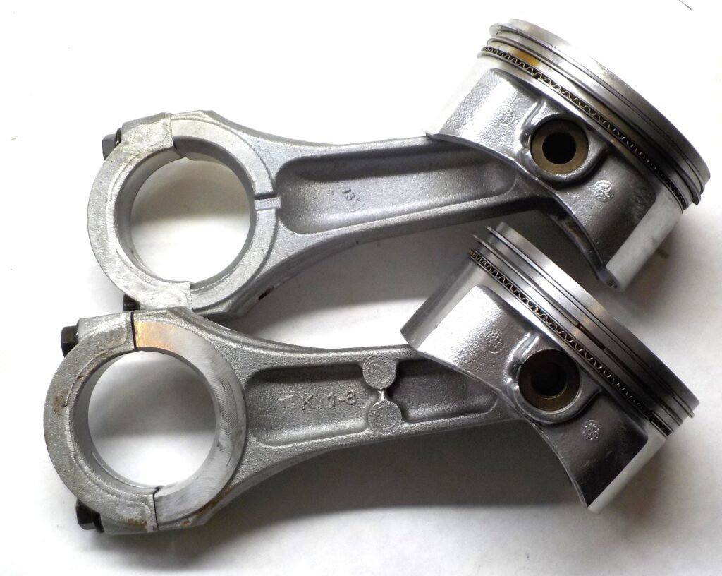 Kawasaki FR691 Piston Set W/ Connecting Rods