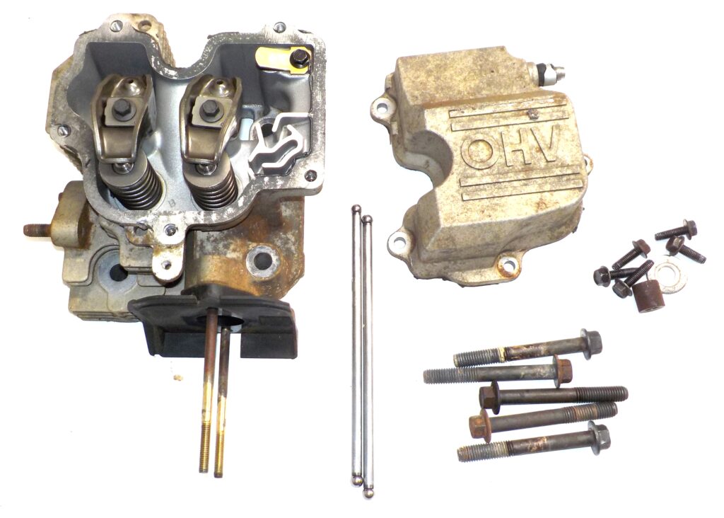 Cylinder Head 1231819S