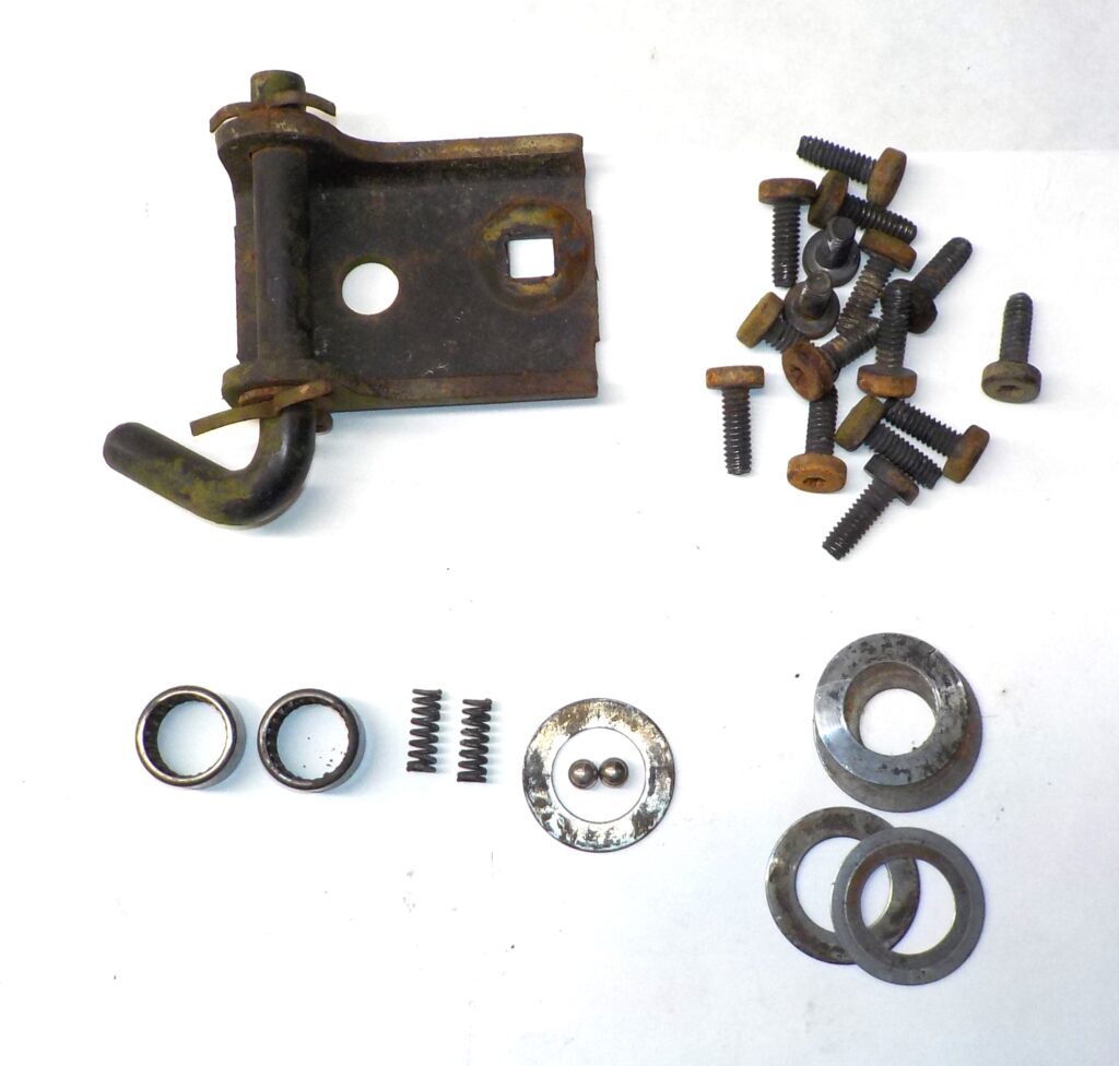 Spicer 5 Speed Transaxle 4360-78 Assorted Parts & Hardware